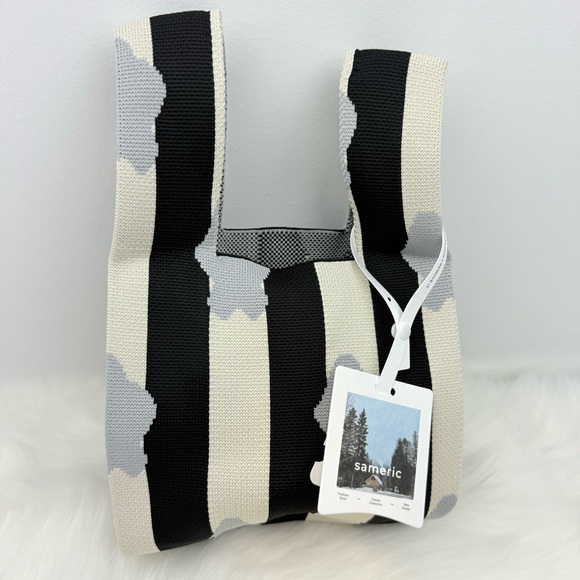NWT Stylish Monochrome Striped Canvas Tote - Picture 4 of 8